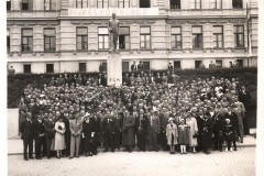 Hist1